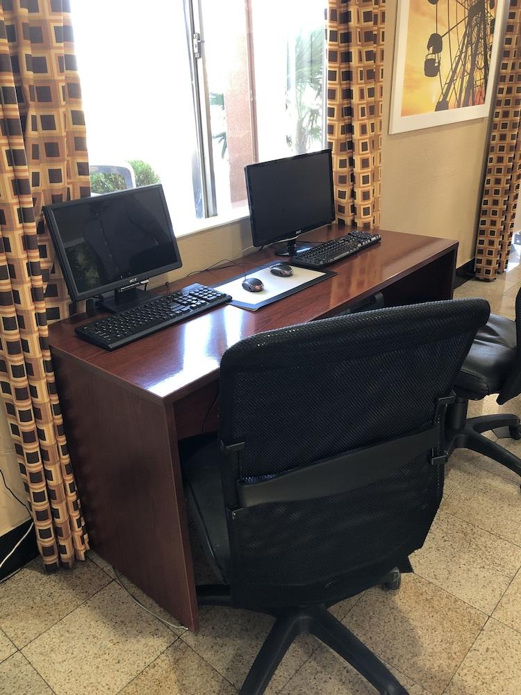 موتيل ايرفينغ دايز إن باي ويندام دالاس إيرفنج ماركت سنتر المظهر الخارجي الصورة